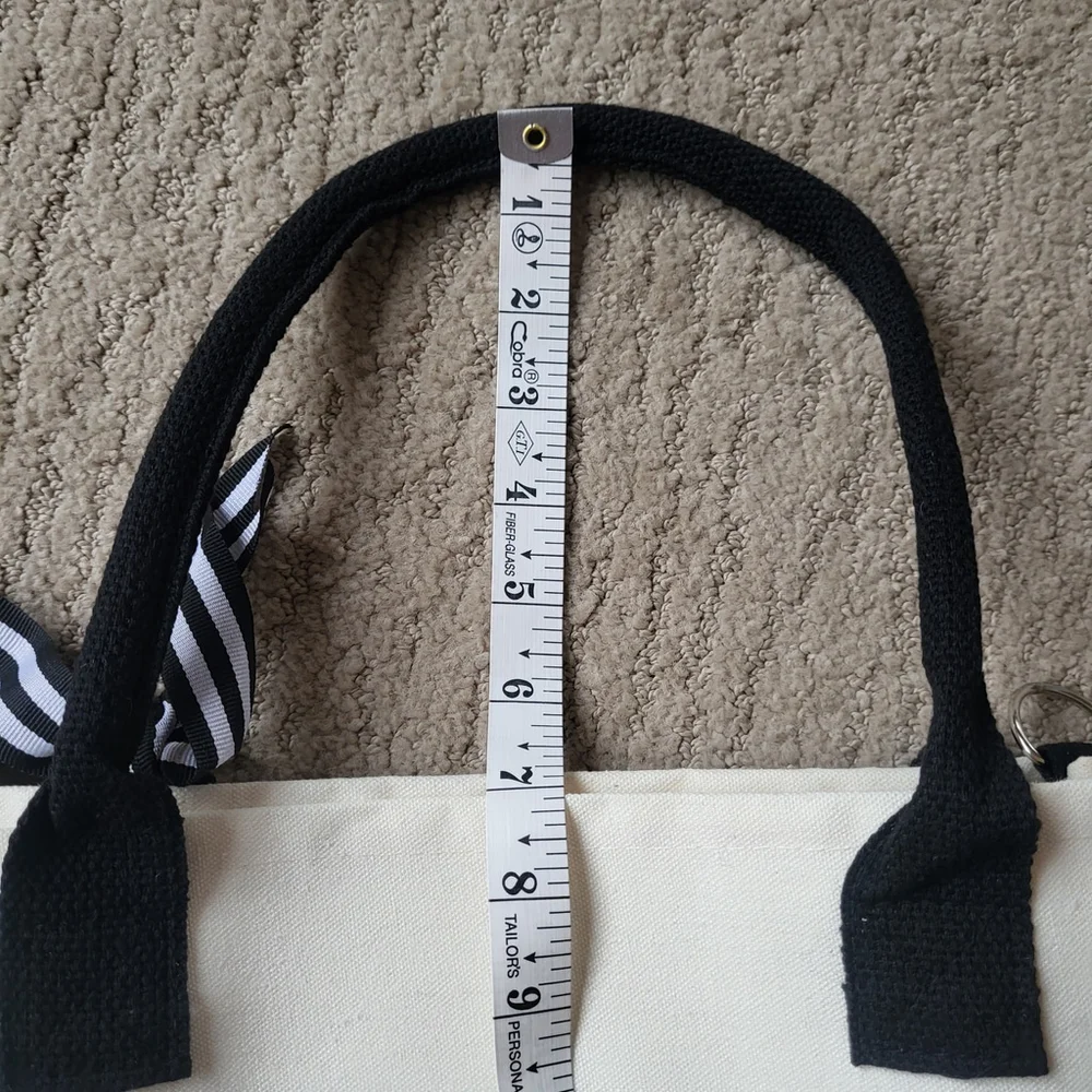 Women’s BeeGreen Embroidery Monogram Tote Bag – Initial “G” – Black & White –NWT
